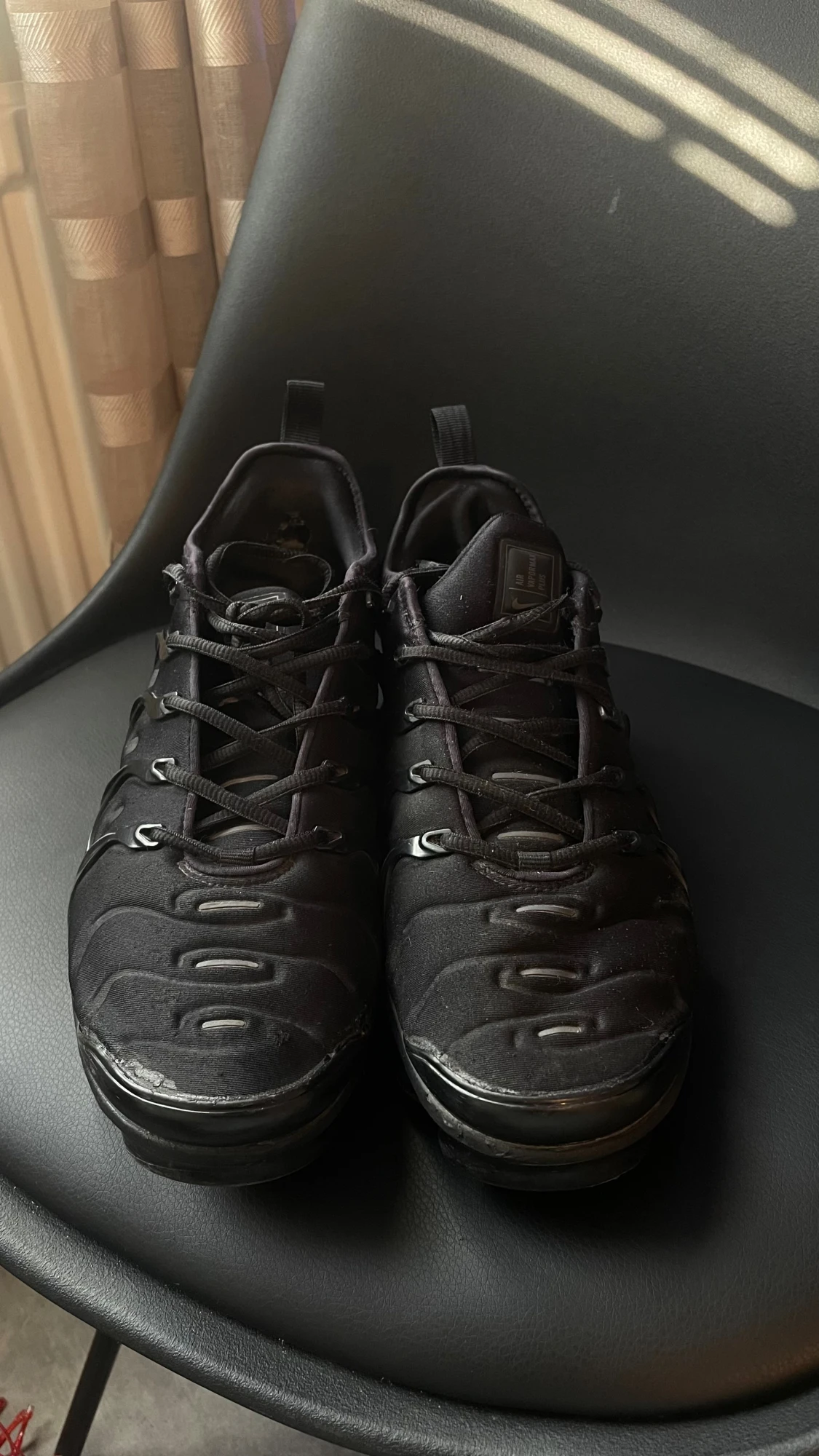 Nike Vapormax Plus svarta sneakers - 2