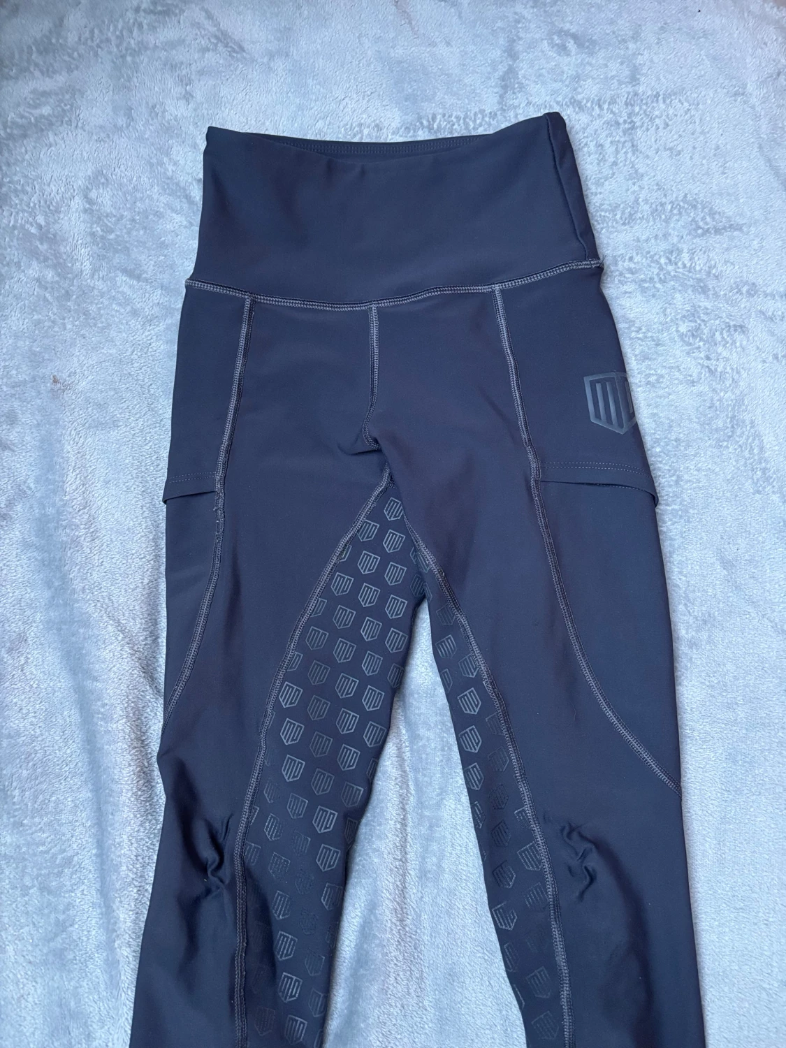 Gråa ridleggings från Maya Delorez