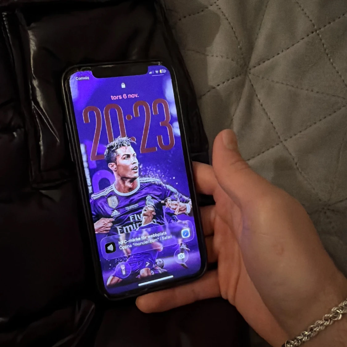 Svart Moncler pufferjacka S - 2