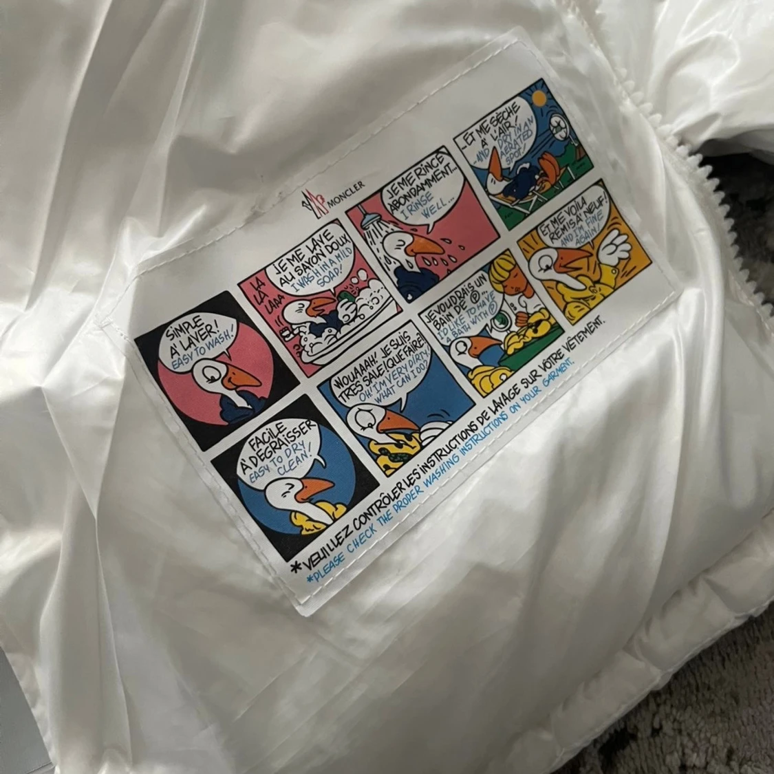 Vit Moncler pufferjacka med huva - 3