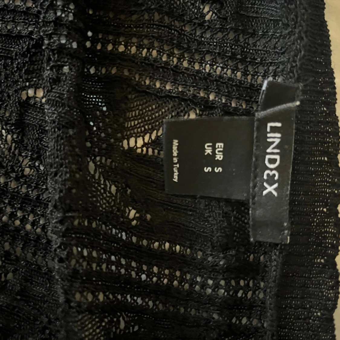 Svart tröja från Lindex - 2