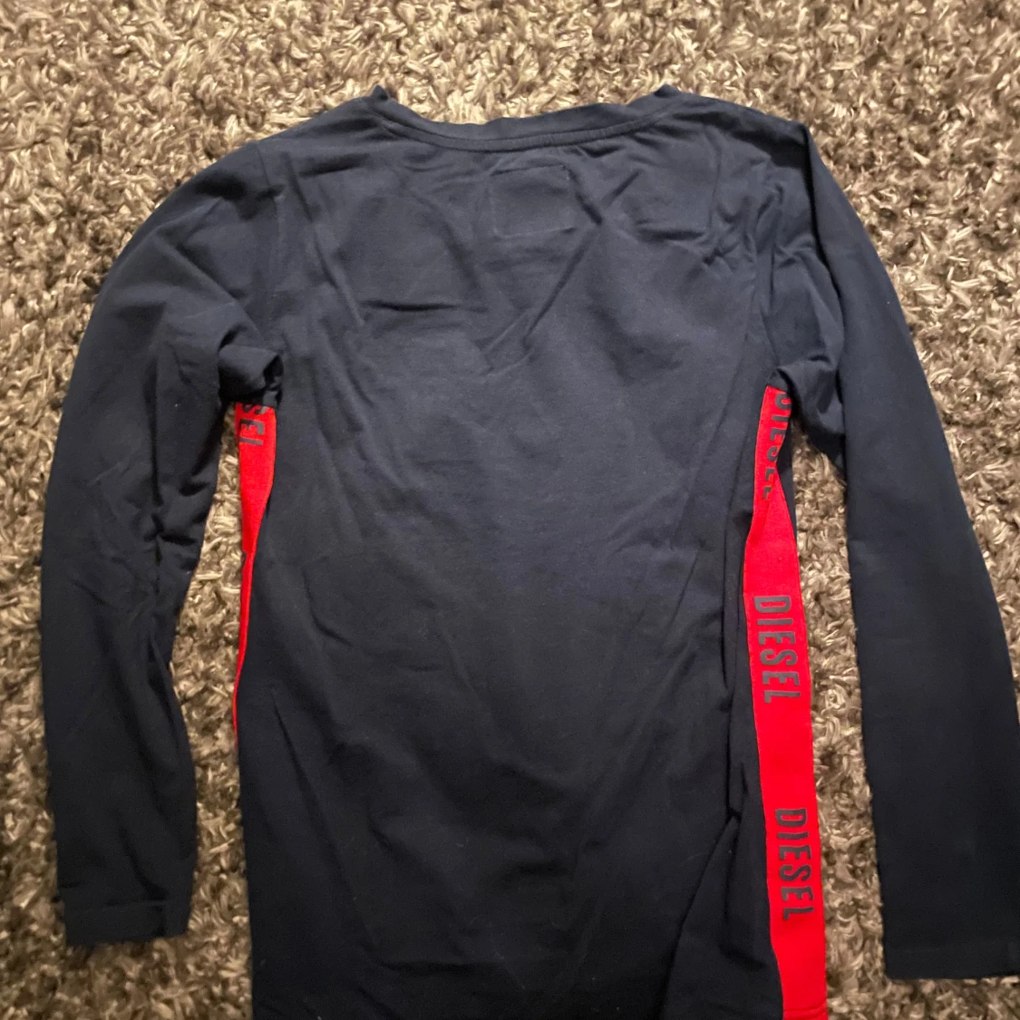 Mörkblå långärmad tröja från Diesel - 1