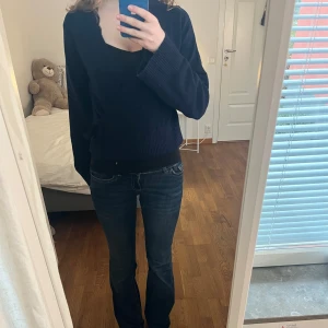 Gina tröja - Mörkblå Gina tröja i bra skick. Pris kan diskuteras!💕