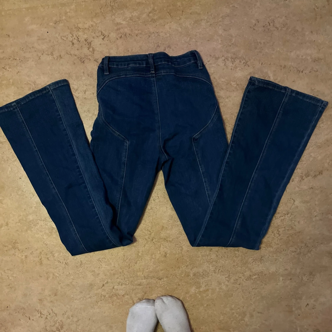 Blå bootcut jeans från Fashion Nova - 1