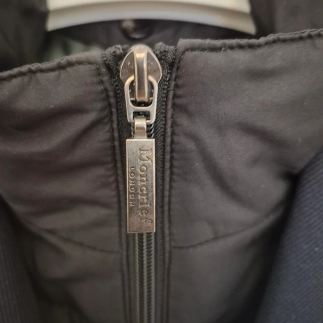 Mörkblå quiltad kavaj från Moncrief - 1