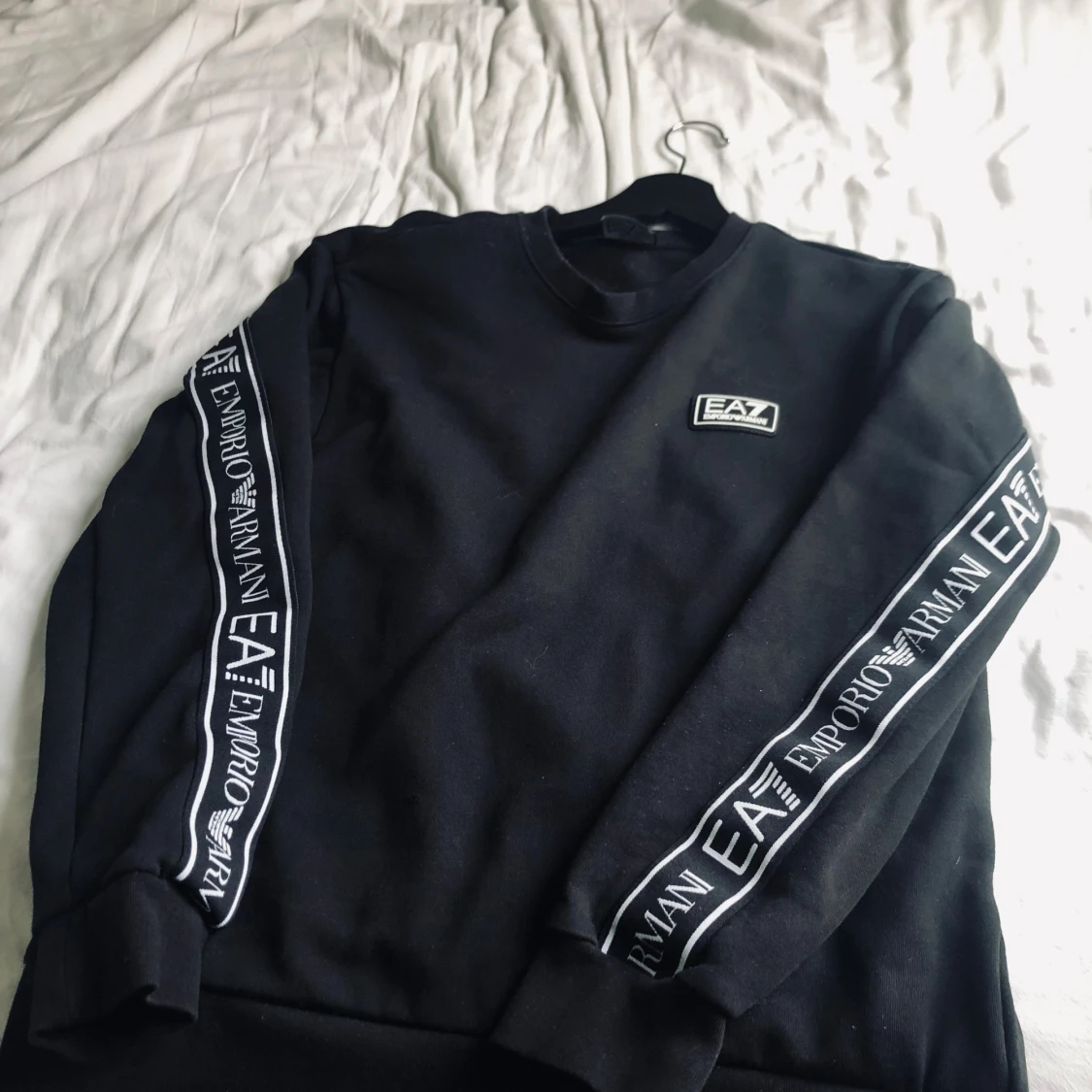 Svart sweatshirt EA7 Emporio Armani