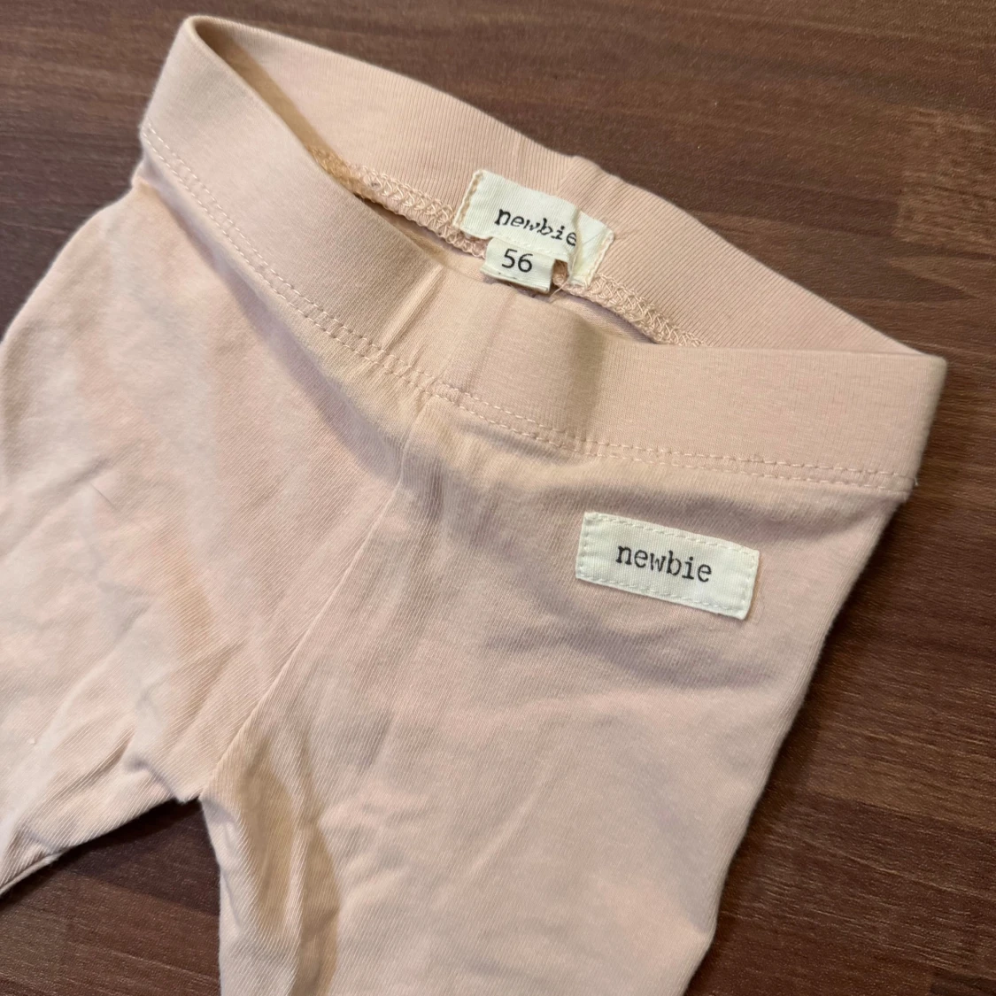 Ljusrosa leggings med rosett - 2