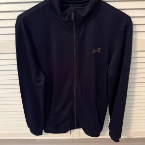 A-Z Zlatan Tröja  - A-Z Zlatan tröja som inte finns att få tag på mer aldrig använd 1500 kr först till kvarn helt ny