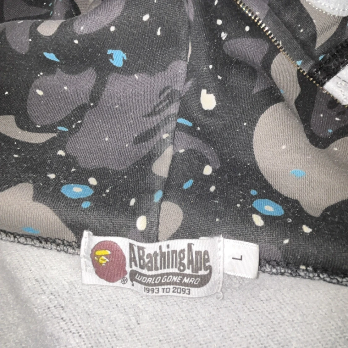 BAPE Shark Hoodie med camomönster - 1