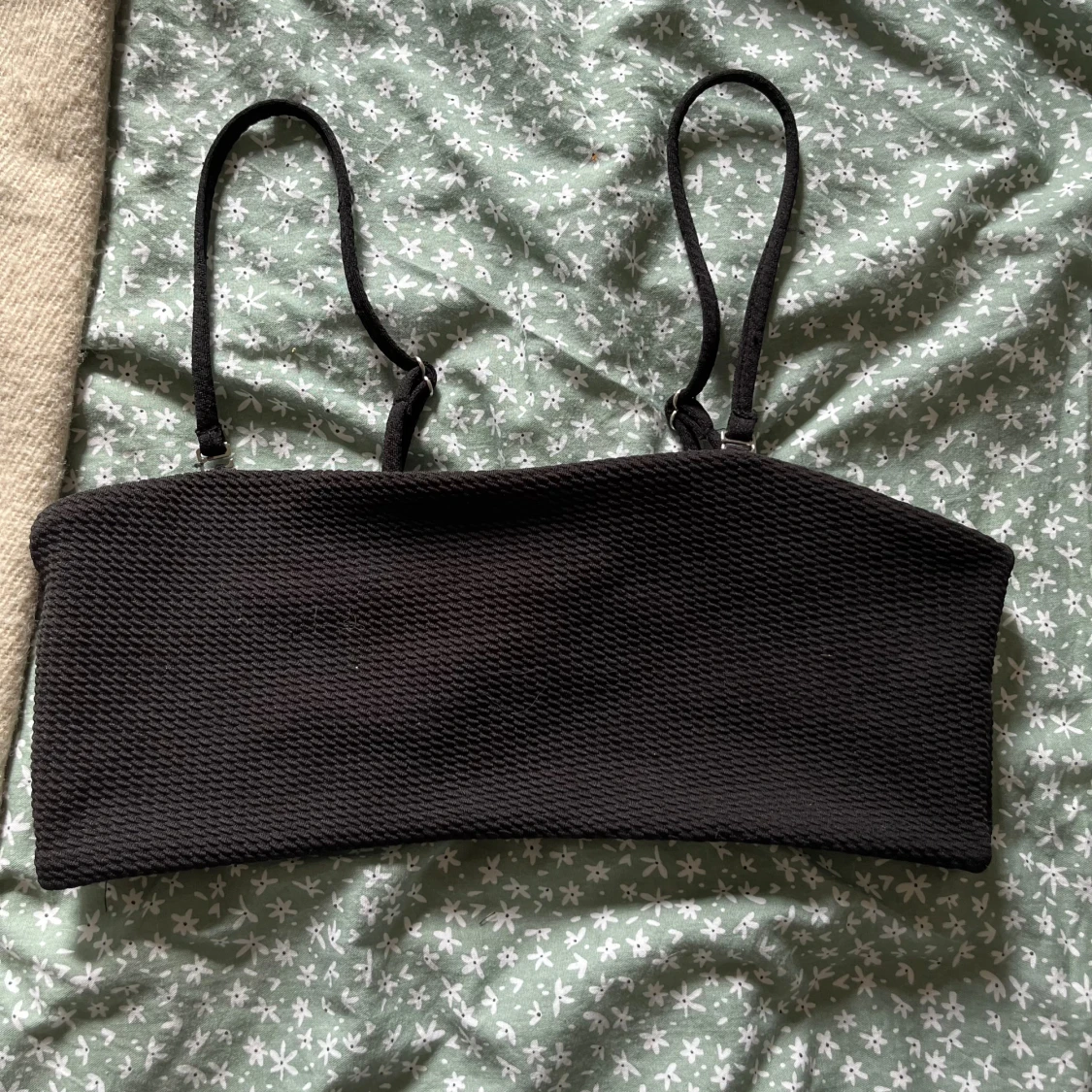 Svart bandeau topp med smala band