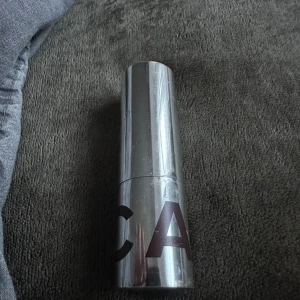 Stickbronzer från CAIA  - från caia i färgen ”truffle”, endast använd tre gånger!