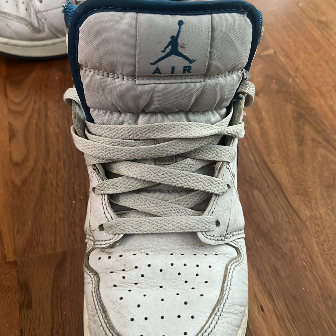 Jordans äkta storlek 39 - 1