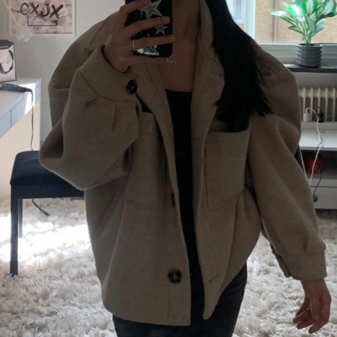 Fin beige kappa från NA-KD