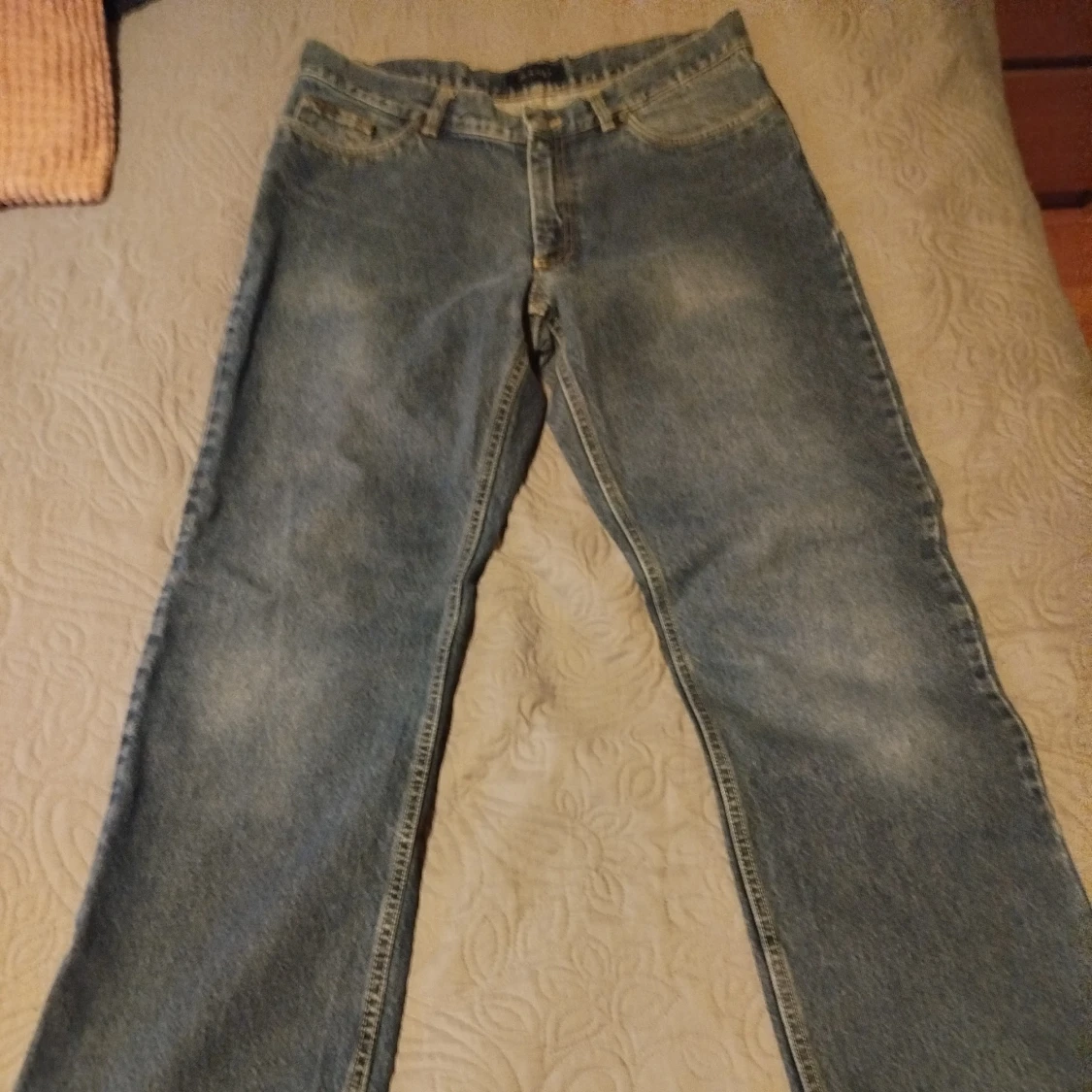 Jeans från sand storlek 35/32