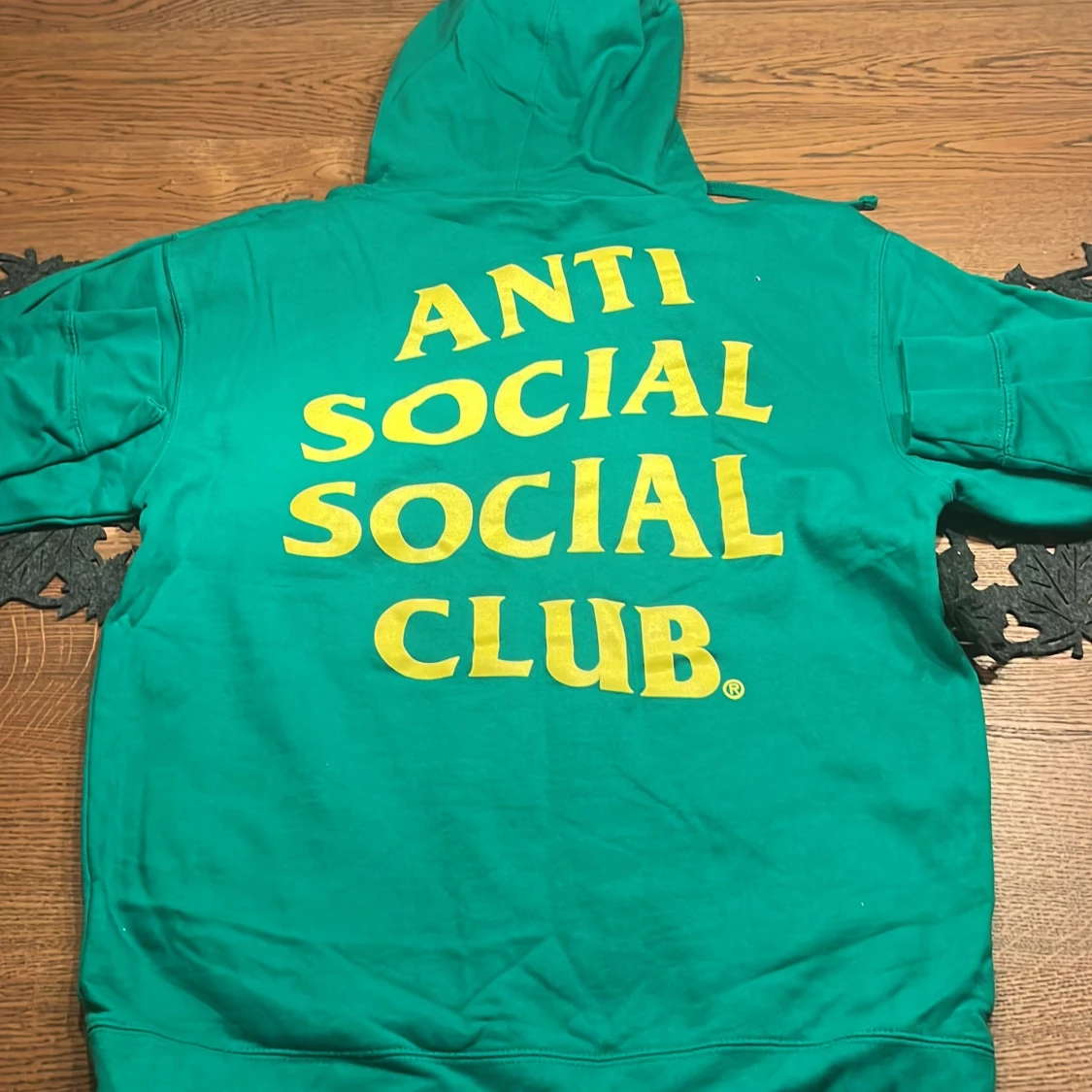 Grön hoodie från Anti Social Social Club - 1