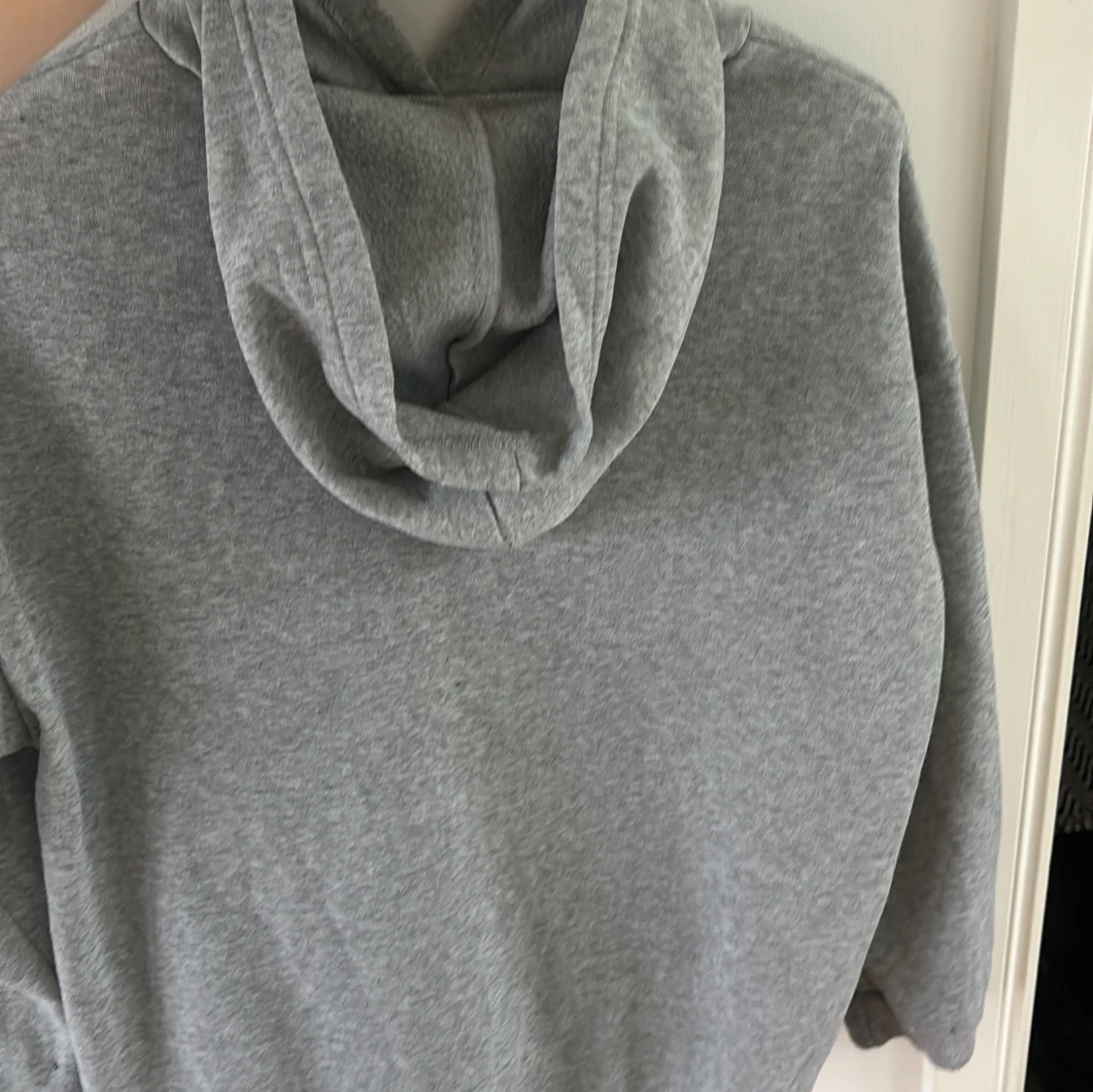 Grå Beverly Vista hoodie från SHEIN - 2