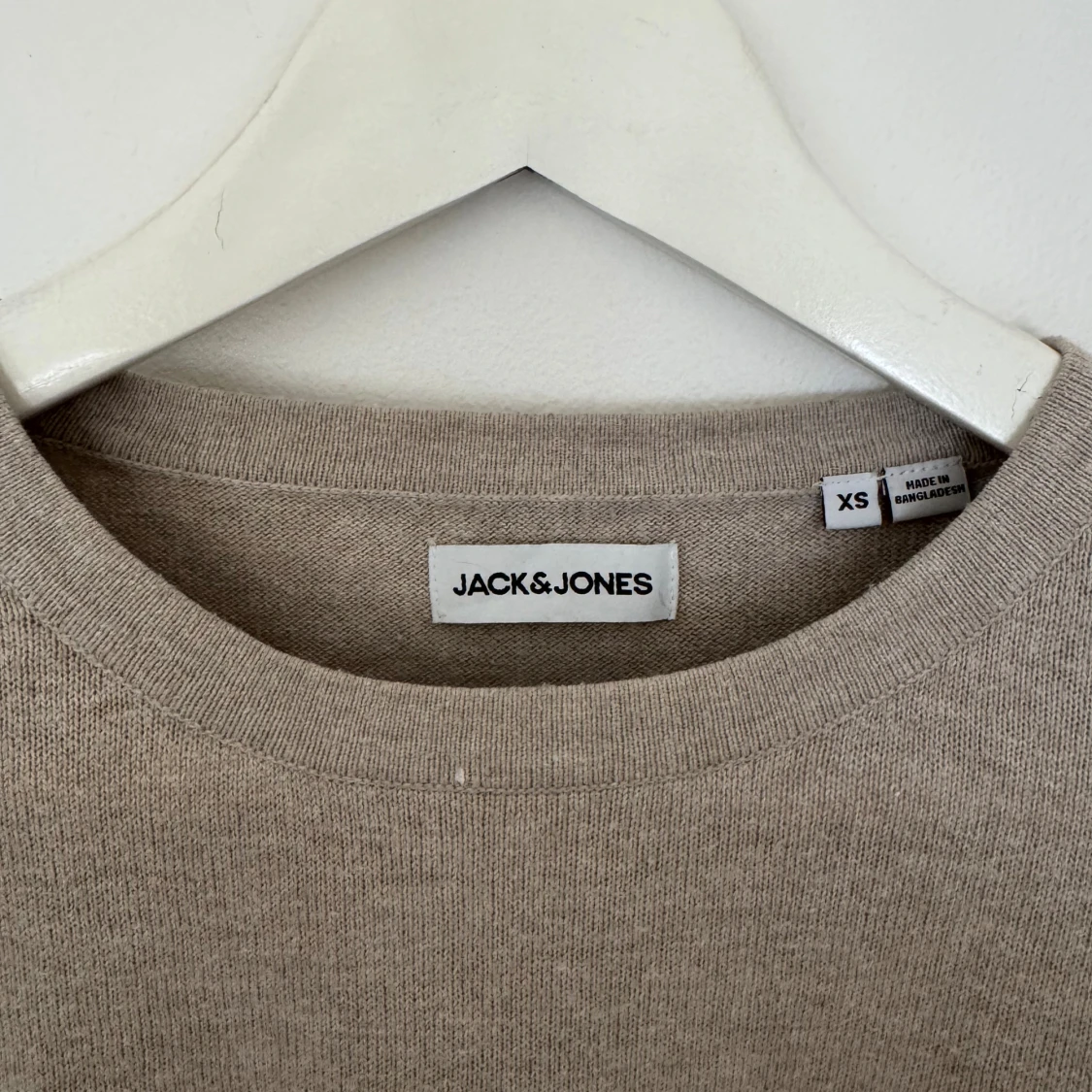 Beige stickad tröja från Jack & Jones - 2