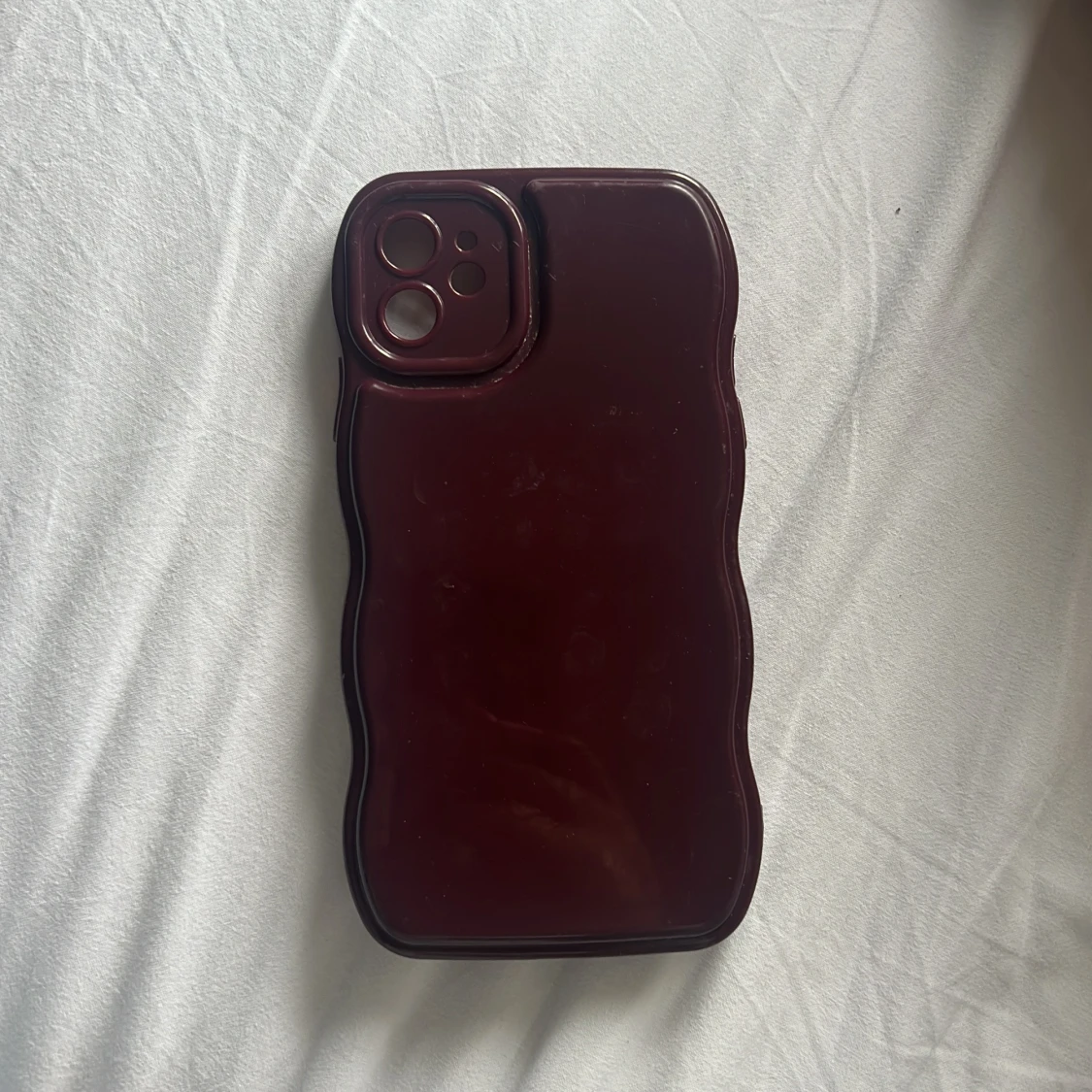 iPhone 11 Skal Vågformad Mörkröd