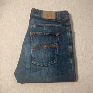 Blåa jeans från Nudie jeans - Snygga jeans från Nudie jeans