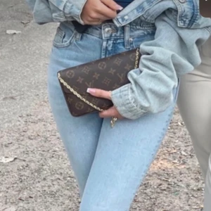 Zara jeans - Zara jeans storlek 34. 100 kr