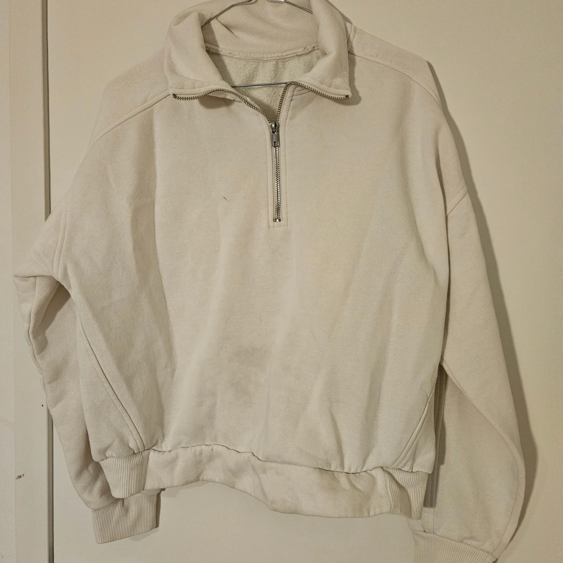 Vit half zip tröja