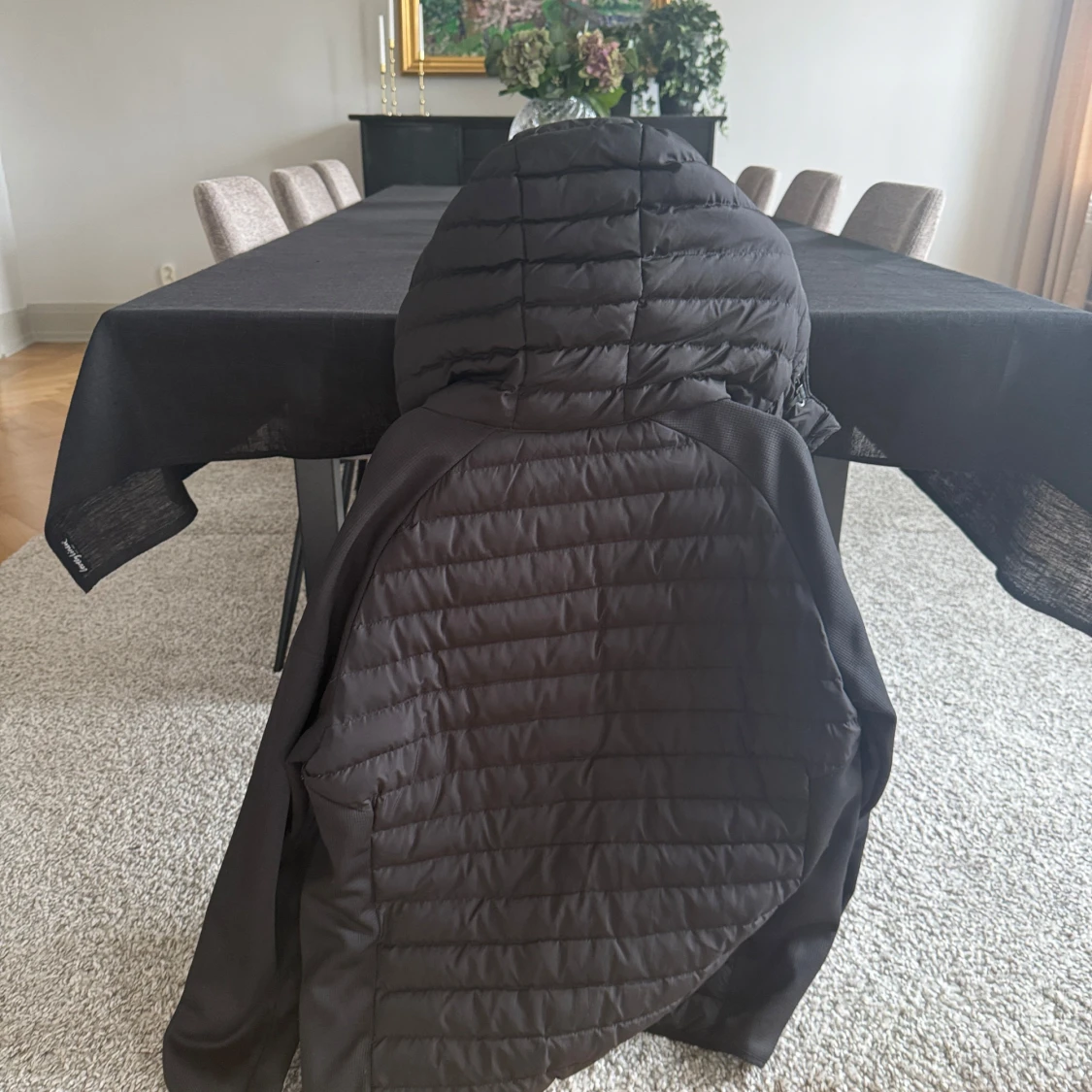 Svart pufferjacka från McKenzie M - 1