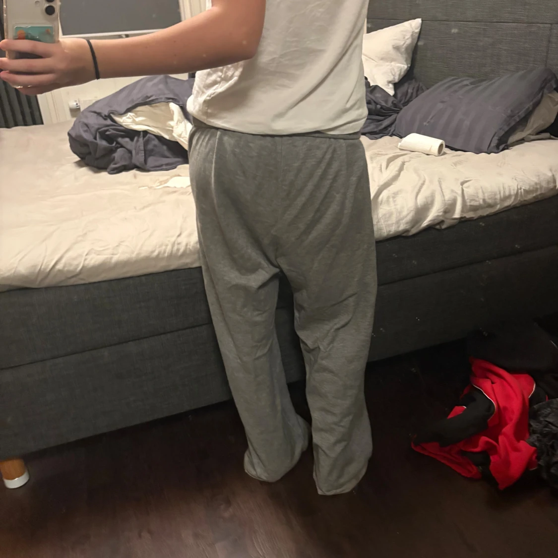 Mysiga grå mjukisbyxor  - 3