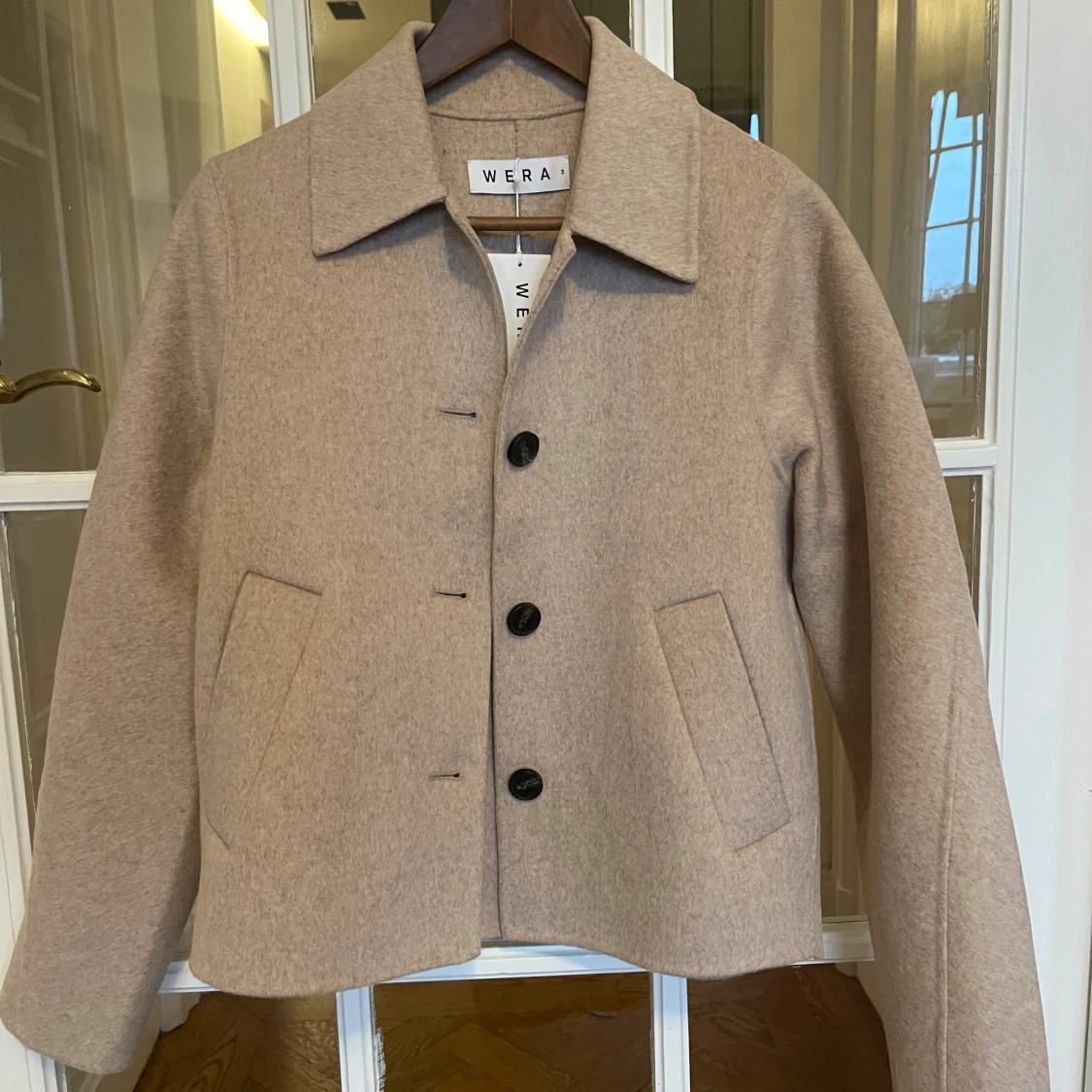 Beige ulljacka från Wera, strl 34