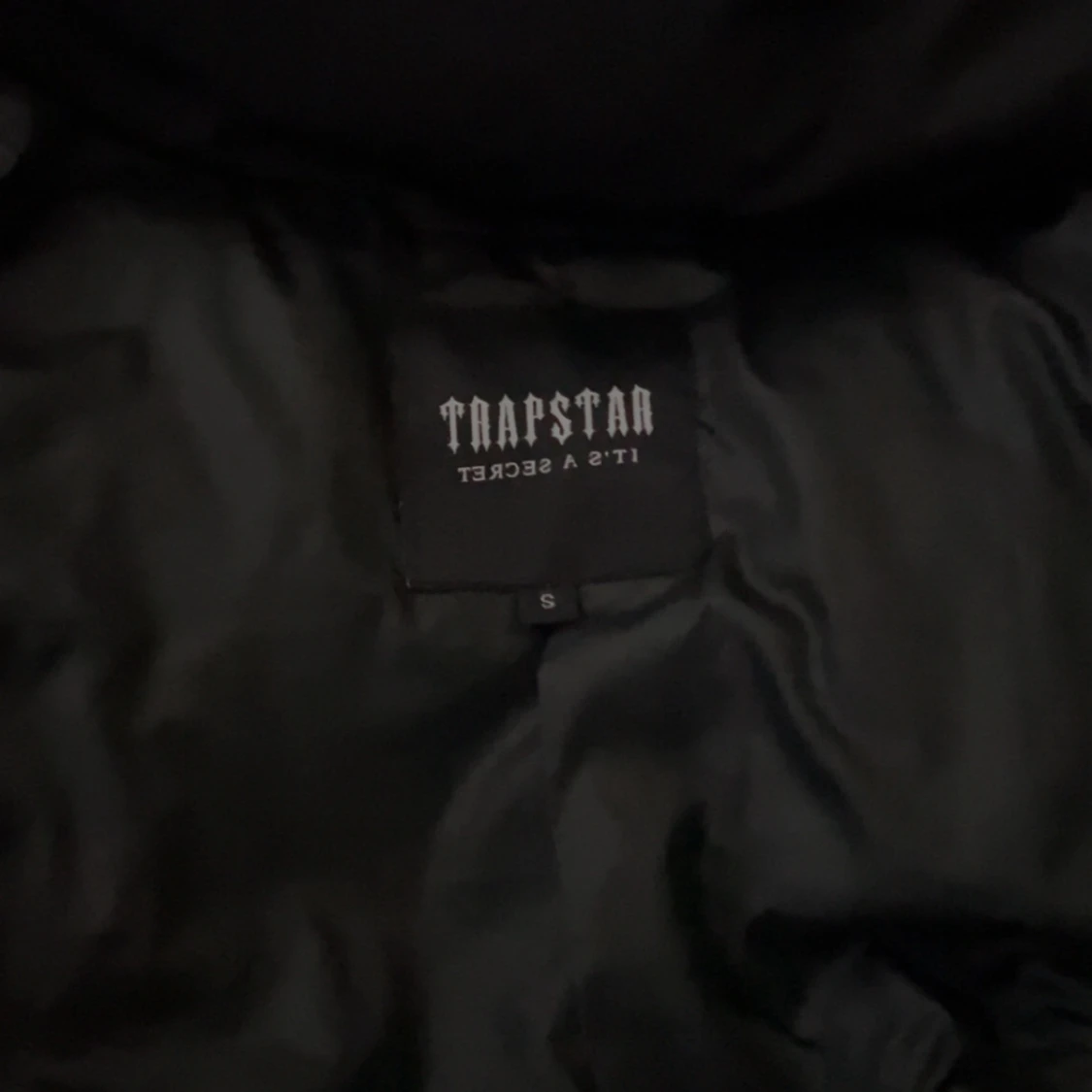 Svart pufferjacka från Trapstar - 3