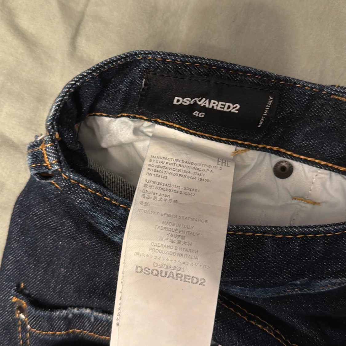 Mörkblå Dsquared2 jeans med stänk - 4