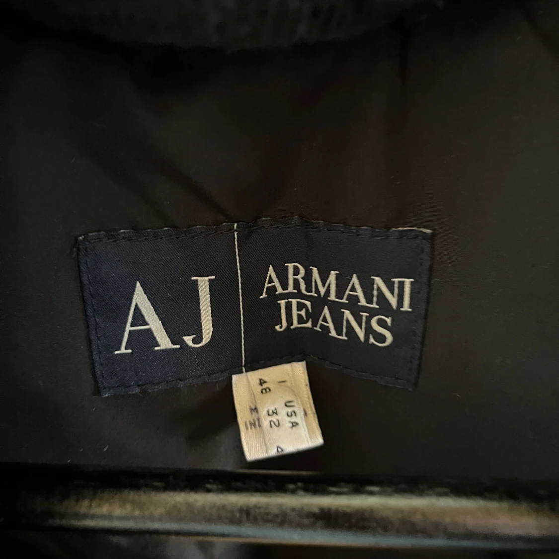 Armani Väst - 2