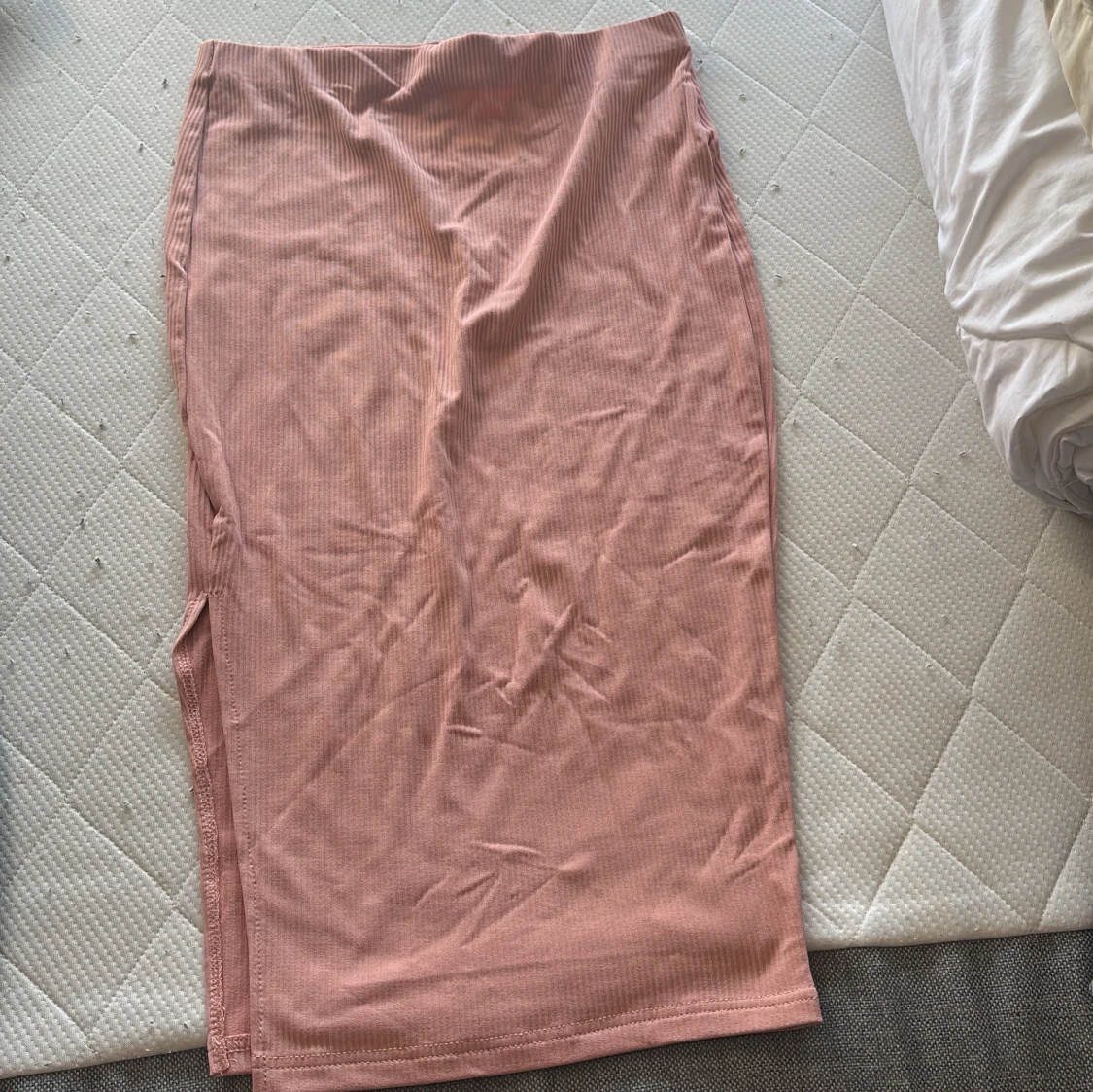 Rosa ribbad långkjol från SHEIN