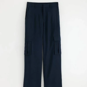 Byxor  - Nya med prislappen kvar 