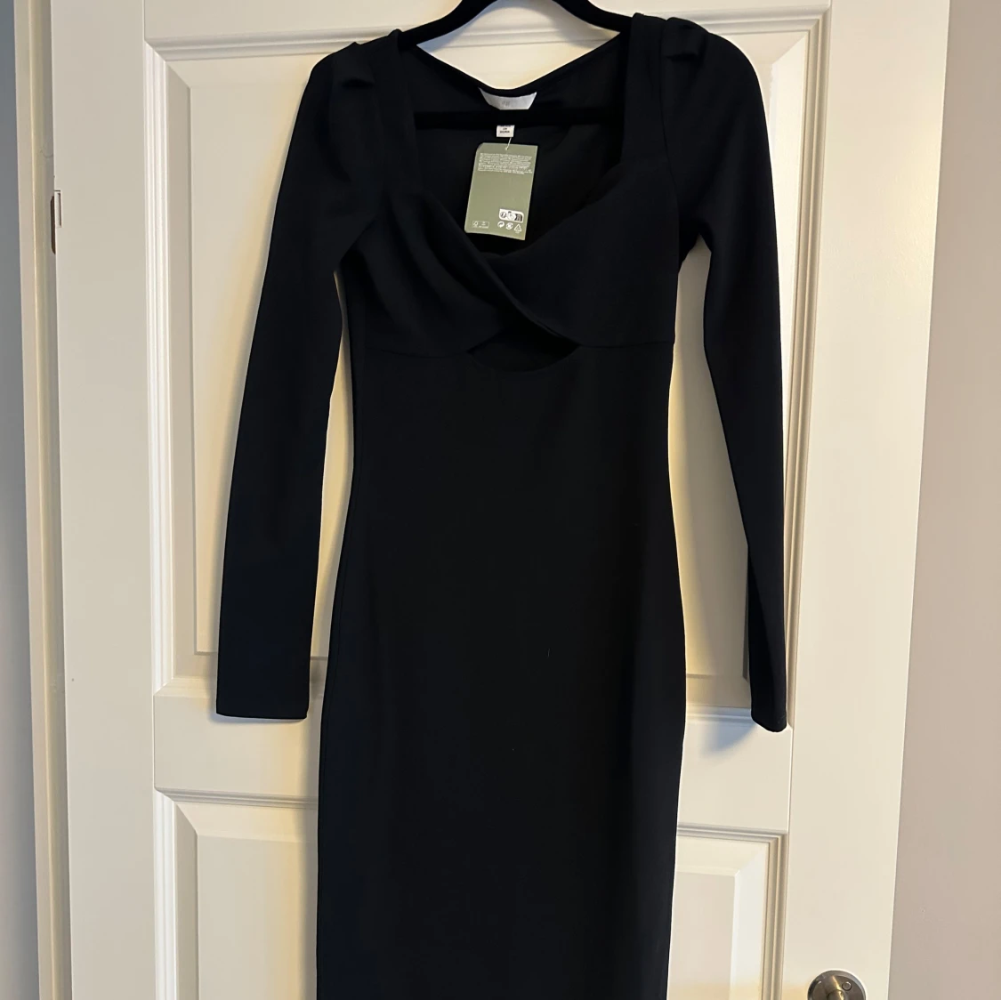 Svart långärmad klänning H&M