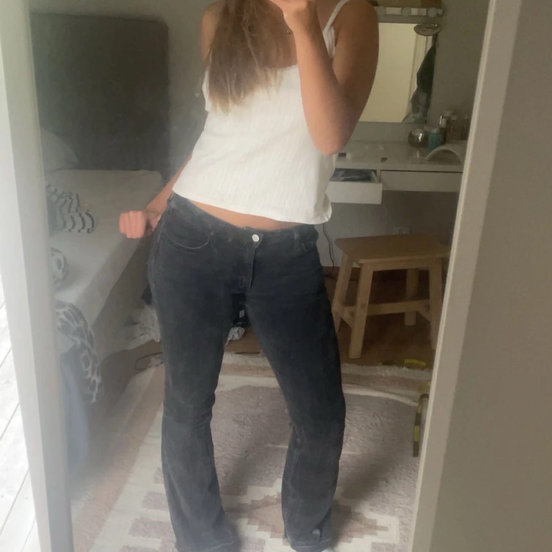 Svarta bootcut byxor från Flame - 2