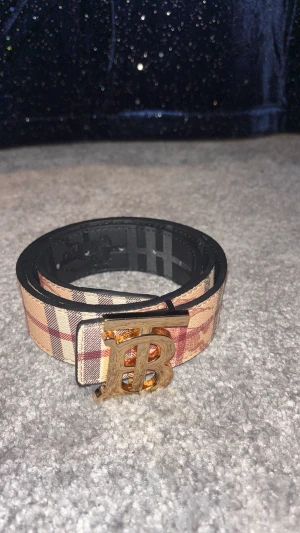 BB bälte dubbla sidor  - Fint BB bälte