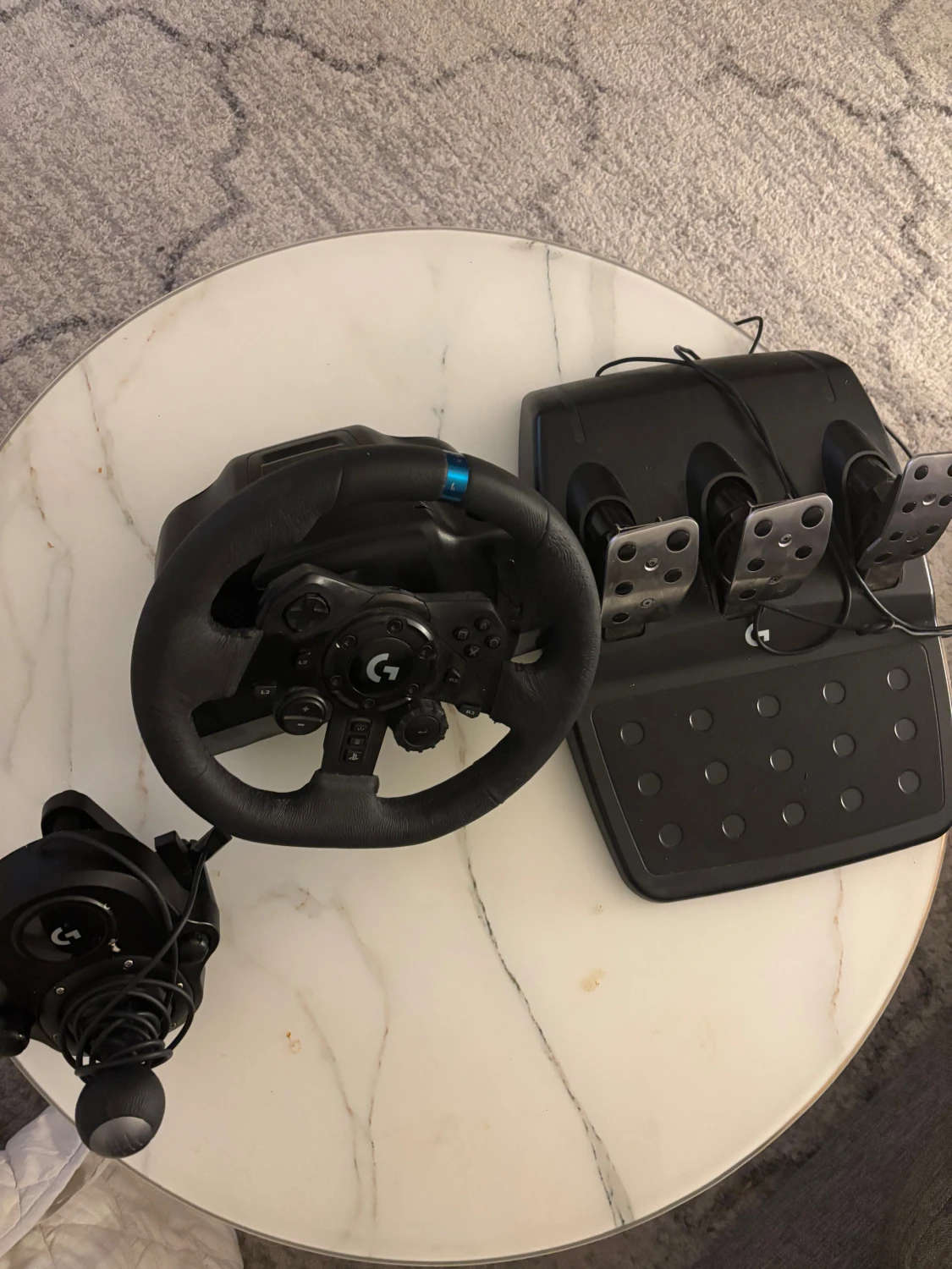 Logitech G923 Racing Wheel and Pedals - 1