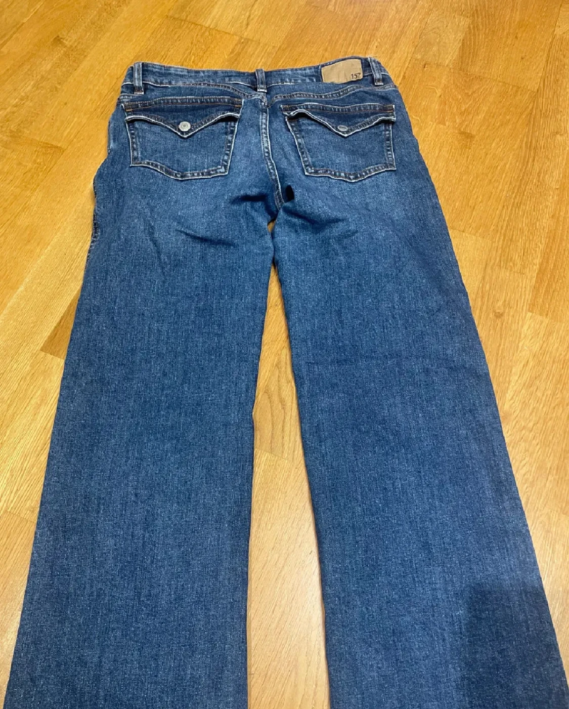 Blå 90's bootcut jeans från 157 - 3