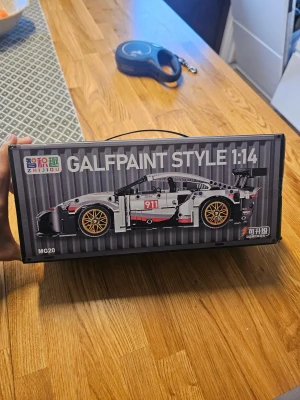 Porche Racing setup 1100+delar - Unopened Porche set with over 1100 pieces. Really good looking car perfect as a gift or for yourself to assemble! 