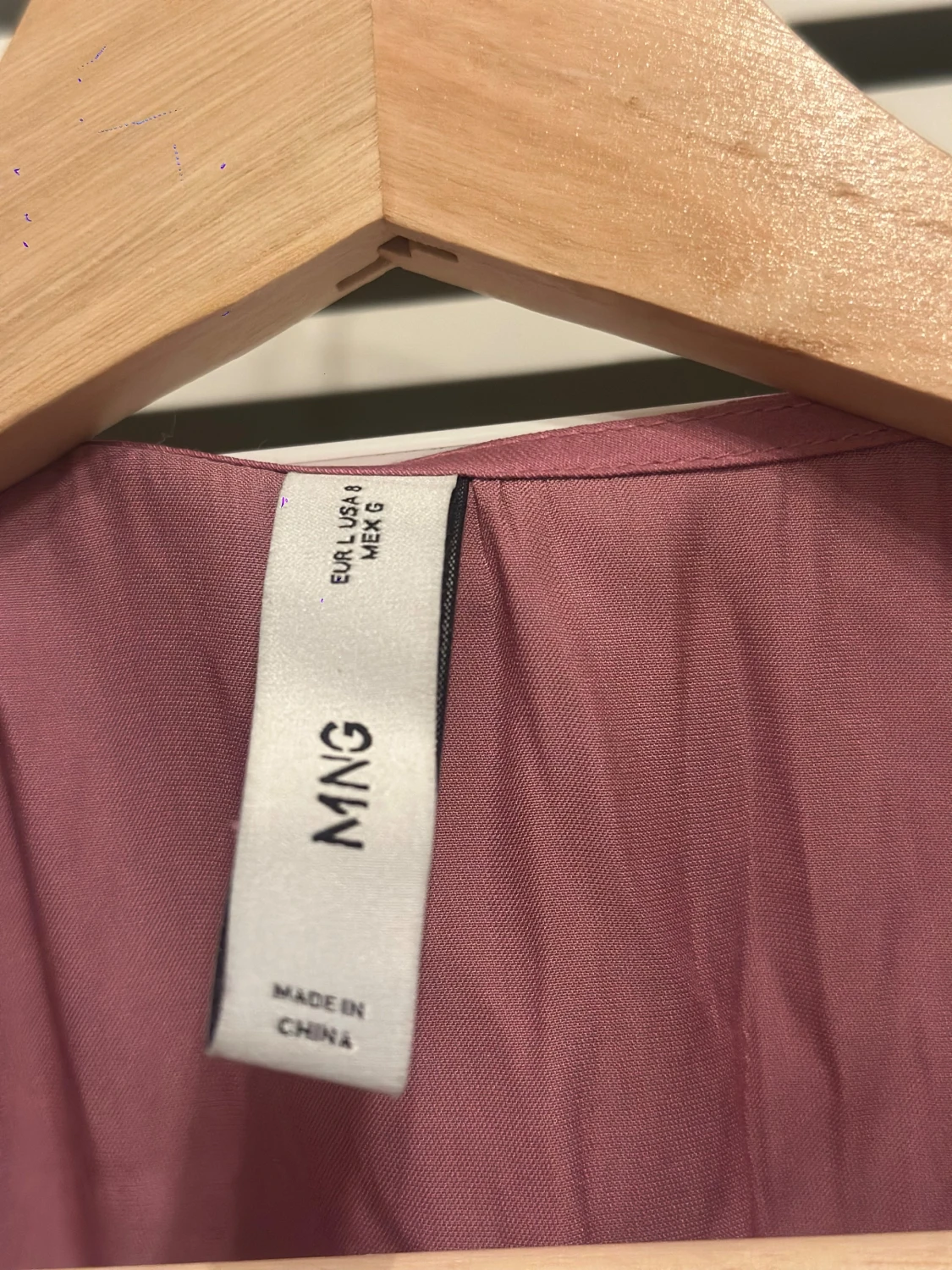 Lila omlottklänning från MNG - 2