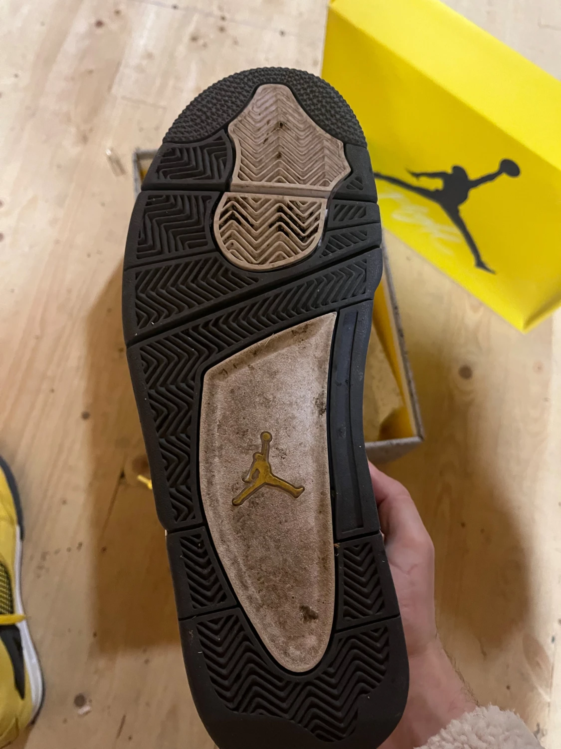 Nike Air Jordan 4 Retro 'Lightning' gul - 3