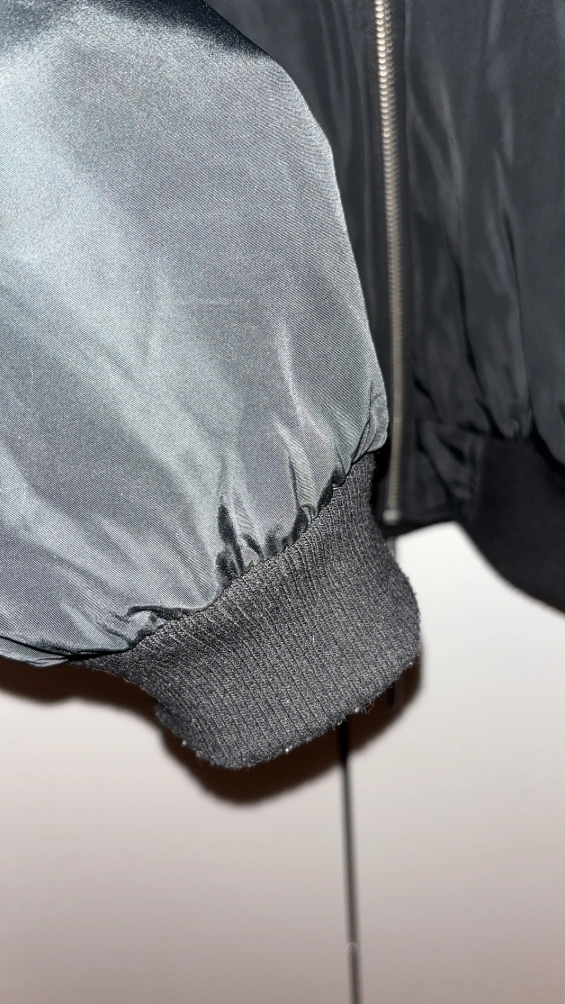 Svart bomberjacka med orange foder - 3