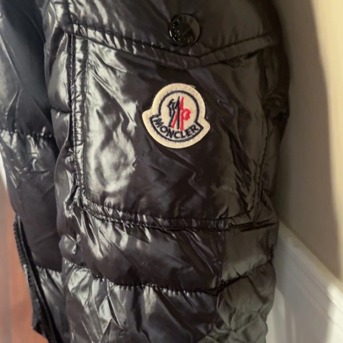 Svart Moncler pufferjacka med huva - 2