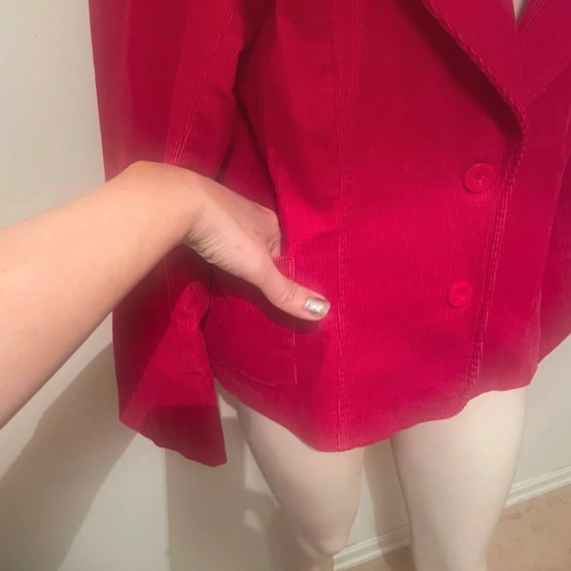 Röd manchesterkavaj med knappar - 1