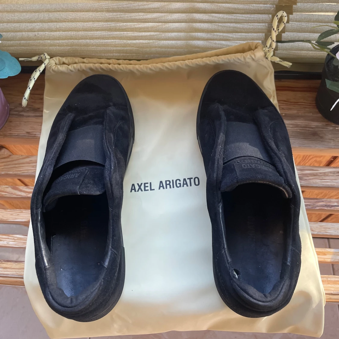 Svarta sneakers från Axel Arigato - 3