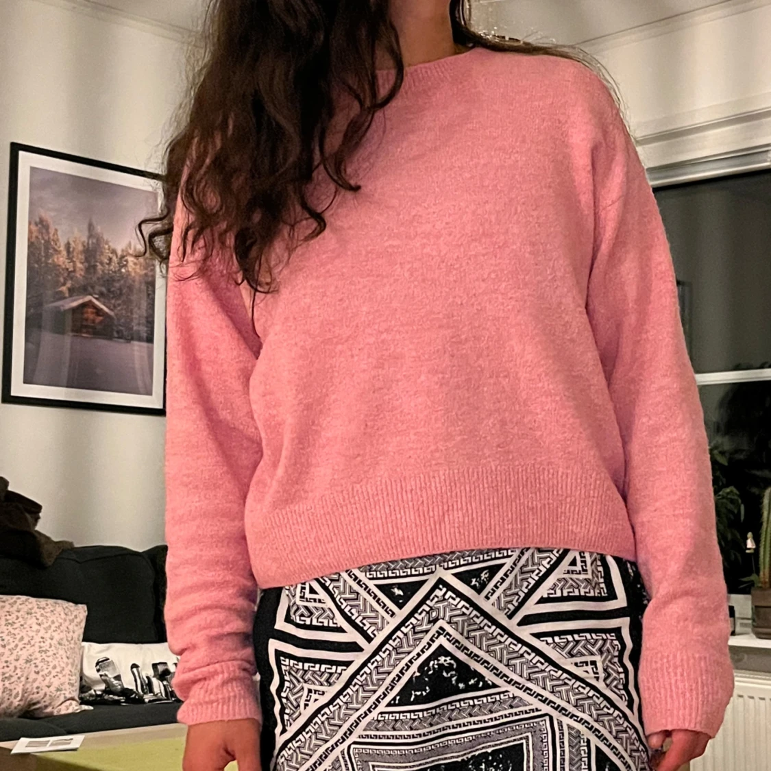 Rosa stickad tröja med rund hals
