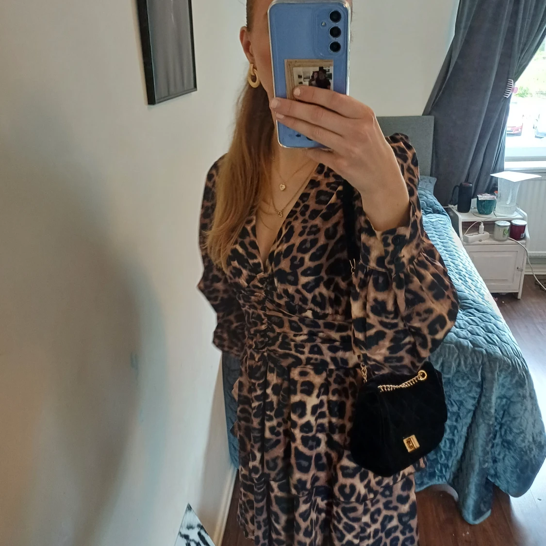 Svart söt axelväska med kedja - 2