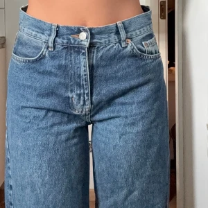 Junkyard jeans - Säljer ett par jeans från junkyard som inte kommer till användning längre, jätte fint skick (dom är lite skrynkliga på bilderna)🫶🏼