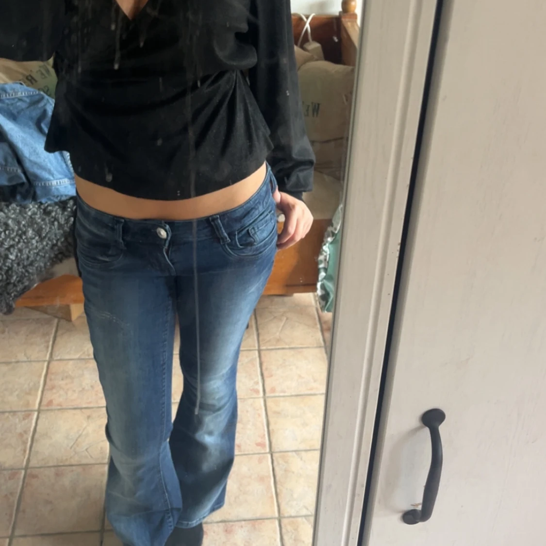 Blå bootcut jeans låg midja - 1