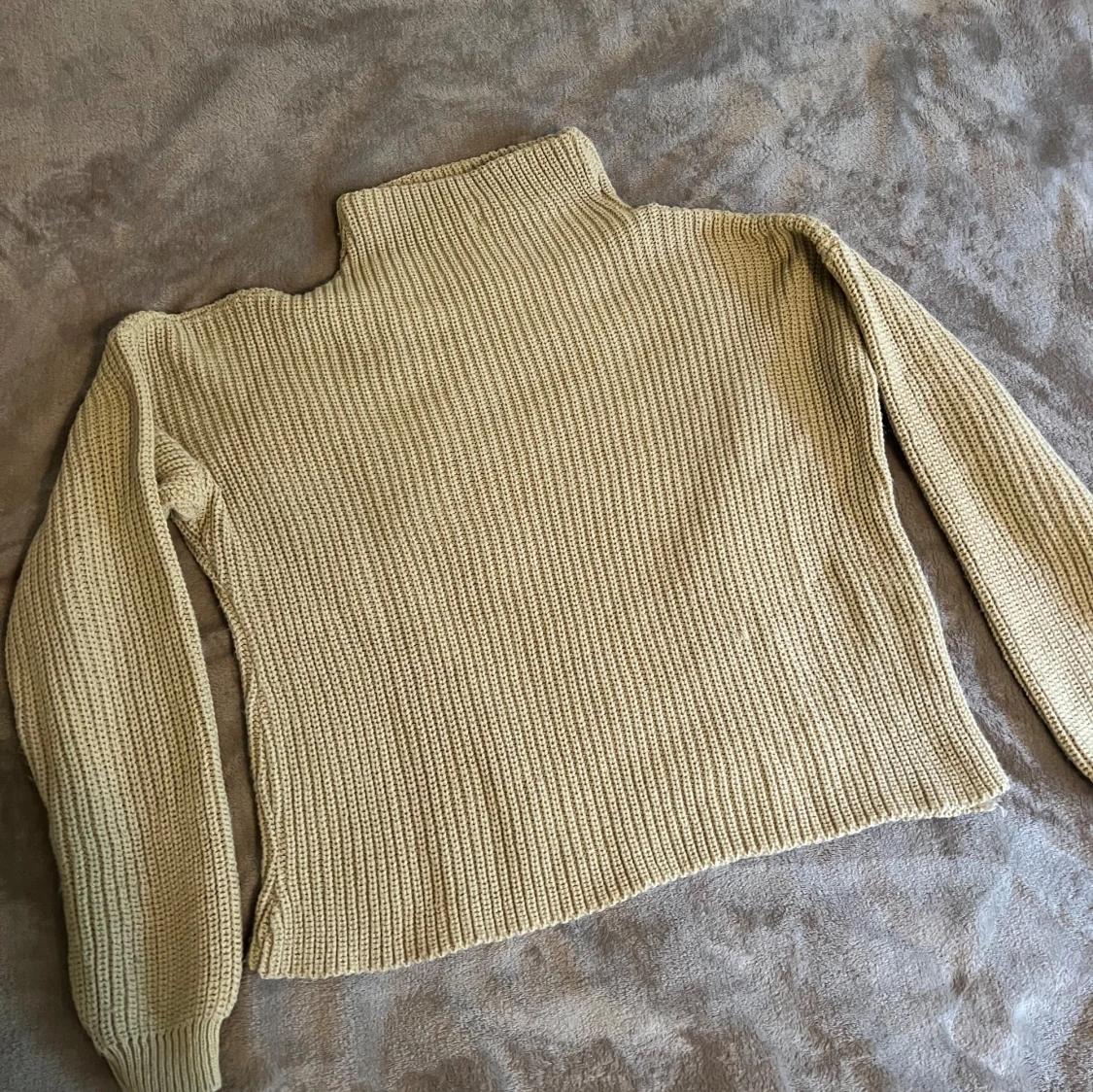 Beige stickad polotröja - 3